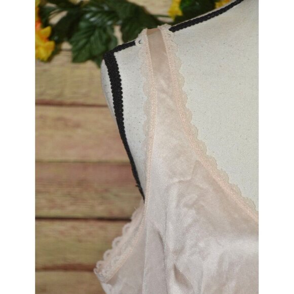 Vintage JCPenny JCP Blush Pink Nylon Camisole Slip Tank Top Lace Trim Size 40 L - Picture 4 of 11
